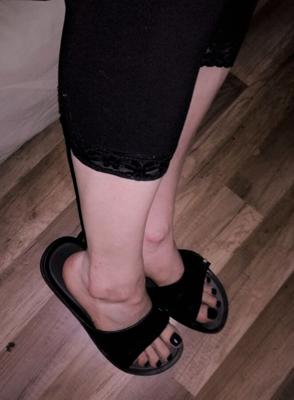 Eva pieds_lacy leggings