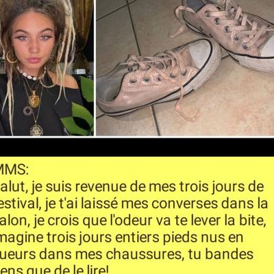 French caption (francais) elle offre ses Converses puantes