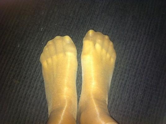Girlfriend nylon feet selfshots