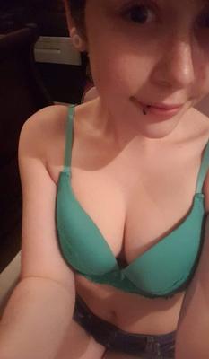 Jeune Salope Teen Sexy Bien Exposée