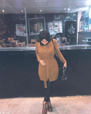 fille hijab égyptienne au corps super sexy