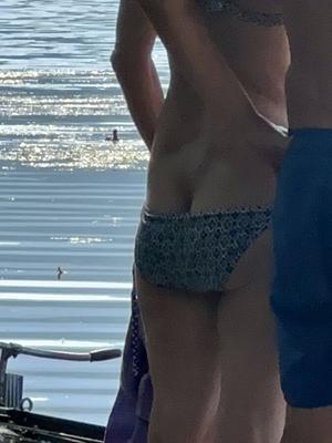 ドイツ人熟女のお尻の割れ目