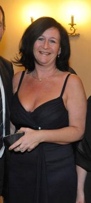 Just some pics I found - Milfs showing what they got