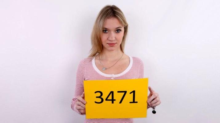 39.03471 czech Lenka