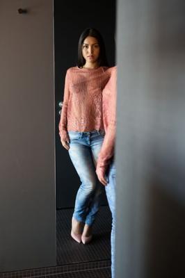 Chloe Rose en un toque acogedor