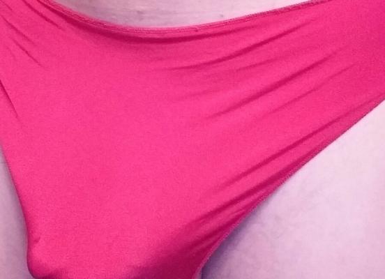Les culottes font grossir ma bite