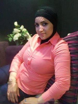 La chaude fille hijab Mona Qashoaاغراء بزاز منى قشوع