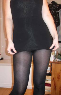 petite amie portant une minirobe pour un rendez-vous avec un autre homme - COMMENTAIRE PLS