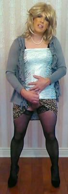 Samkitty stroking for you