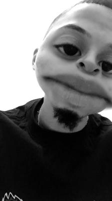 Un... semblant de visage lool