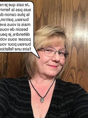 French caption (francais) vieille moche qui suce