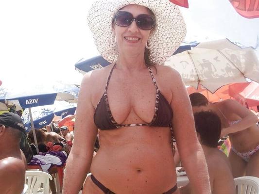 Brésiliens MILF cumtarget