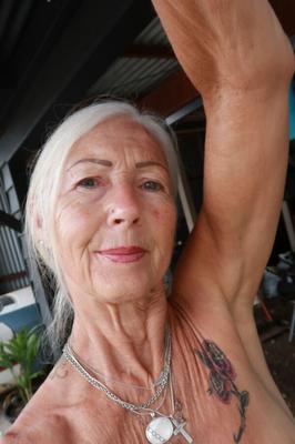 feminidad reino unido abuela años auto-disparo amateur