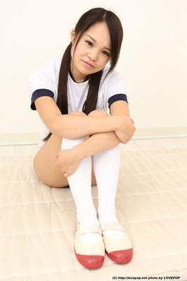 risa oomomo bloomers and white panties