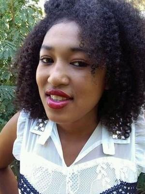 CLAUDINE 18 ANS LA PUTE NEGRESSE ESCLAVE/PUTE ESCLAVE NEGRESS