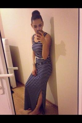 セクシーなアラビアの女性