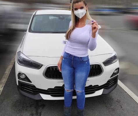 Fahrschuelerinnen, une ado chaude allemande