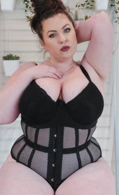 Louise, sexy zorra gorda del Reino Unido