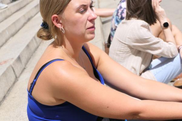 Gros plan des seins britanniques