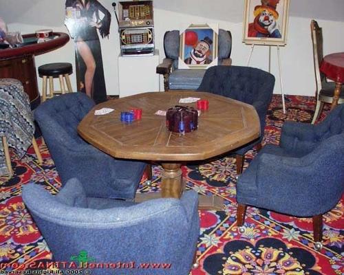 Claudia poker night from Internet Latinas