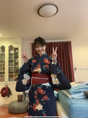 Asian slut in kimono
