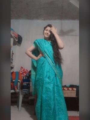 Gelangweilte Desi-Hausfrau