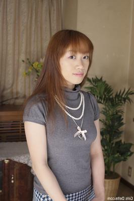 アジアの美女 Rei Y 初めてのヌード