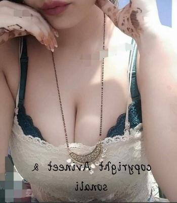 Desi Indian Aunties et MILF Ensemble hardcore et softcore