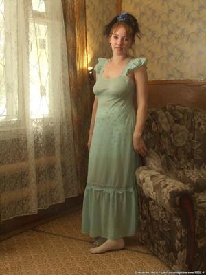 Jeunes russes poilues Ann vert