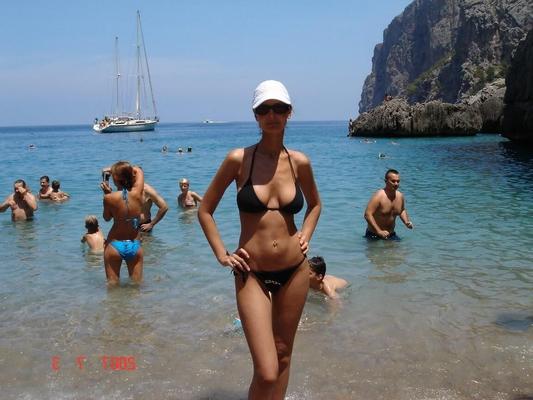 Superbe brune russe en vacances NN série 280