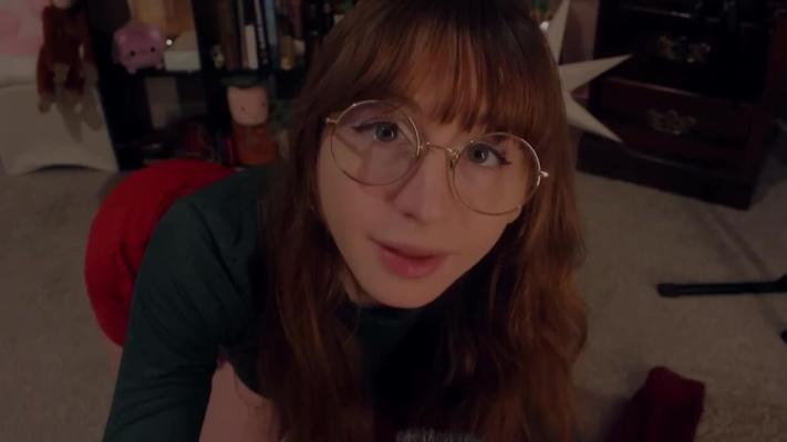 Toujours légèrement somnolent, adorablement sexy Ginger Nerd !