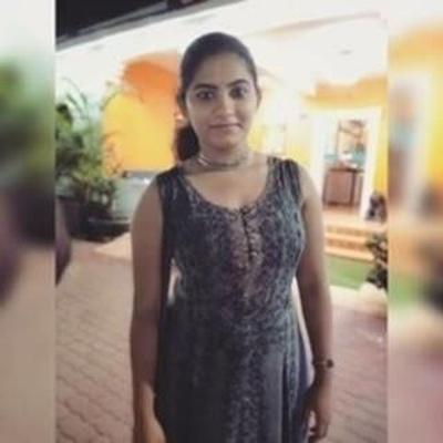 Desi mamãe asiática Madhuri Lanja