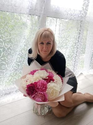 Les mamans matures russes envoient leurs photos aux jeunes amoureux / au hasard