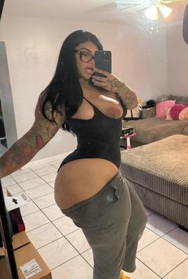 Mami latina épaisse