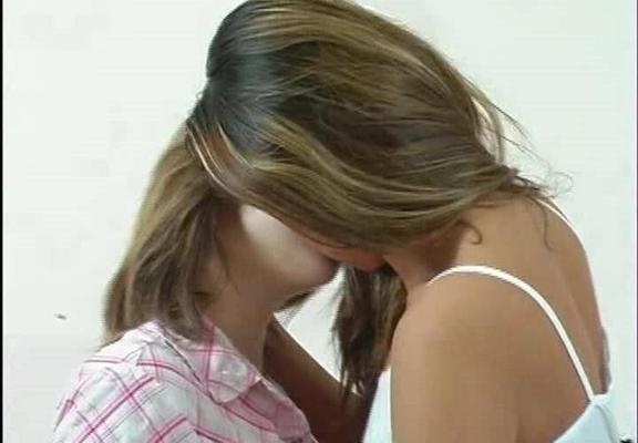 Alyssa and Jessie 