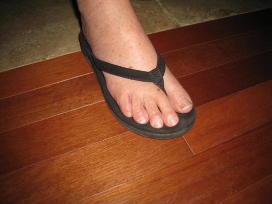Elaine's Size / Feet and Red Pubic Hair