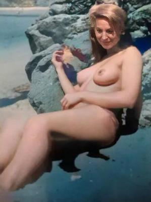 whore blonde mature beach