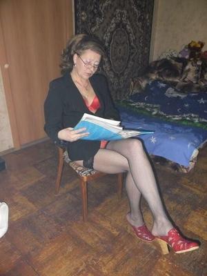 サンクトペテルブルクのイリーナとダーシャロシアの母親と娘