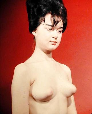 VINTAGE REDHEAND AND BRUNETTE