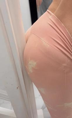 Je suis maman adolescente met ta dik sur mes pica j'envoie plus