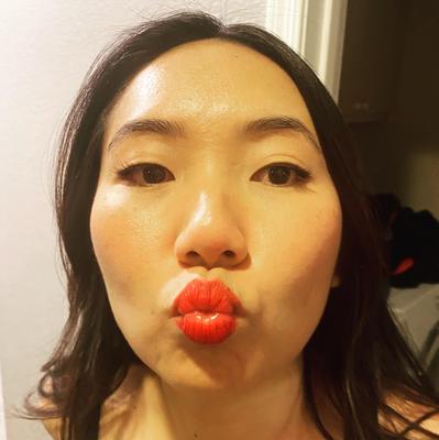 Asiatische Hure bitte kommentieren