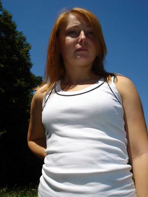 Petite Belette Rouquinette S'amuse en plein Air