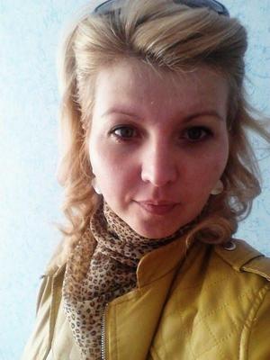 Beaux seins de nadia blonde de Kaluga en Russie