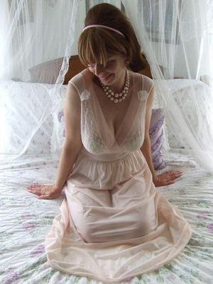 Ingwer Milf liebt Dessous