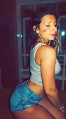 Laura yo ft pawg