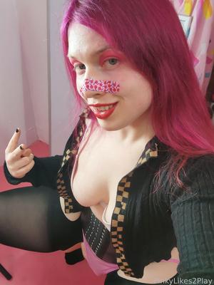 Pinky pelirroja enorme tetas pequeñas bbw anal trans mixto
