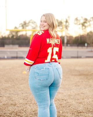 BBCの大学Snowbunny Pawg：Halynn