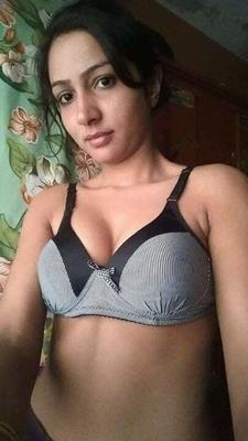 インドの妻セルフィー