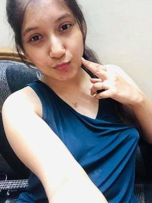 Selfies de topless desi gal