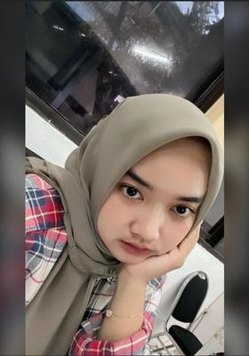 Cutie indonésia peituda